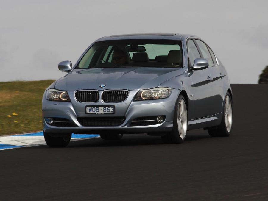  BMW 335i Sedan 2008 года  (AU) (фото 14 из 16)